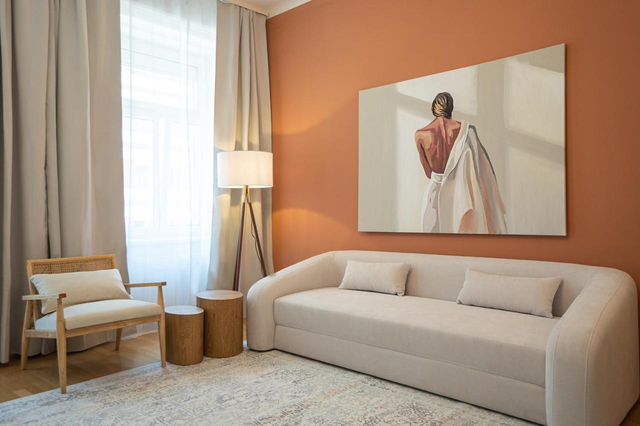 Bright 3-room With A King-size Bed Appartement *